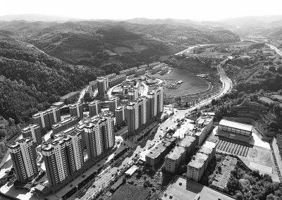 陕西麟游:搬迁群众过上新生活