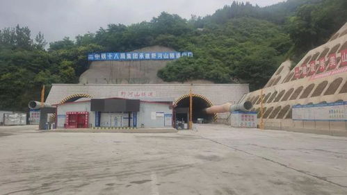 麟法高速公路最长隧道掘进顺利突破千米大关